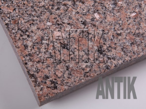 Flamed granite paving tile Withered 400x300x30