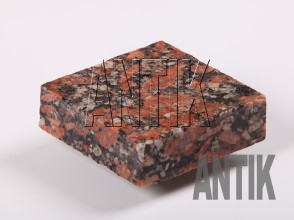 Sawn granite cube Rosso Santiago 100x100x30