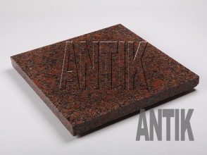 Плита мощения Новоданиловское Гранит тёс 400x400x30 (мокрая)